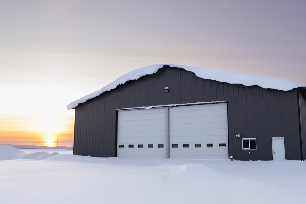 Schneedruck in der All-Risk-Sachversicherung und Fälligkeit der Neuwertspitze 